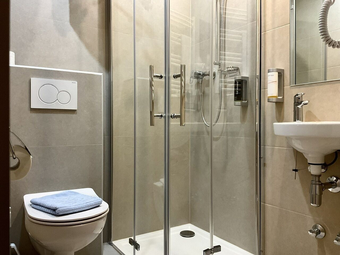 Bathroom 5, Hotel Royal, Schwarzwald-Baar-Kreis