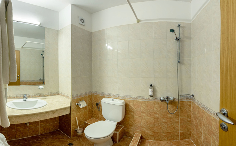 Bathroom 5, BSA Hotel Holiday Park, Varna