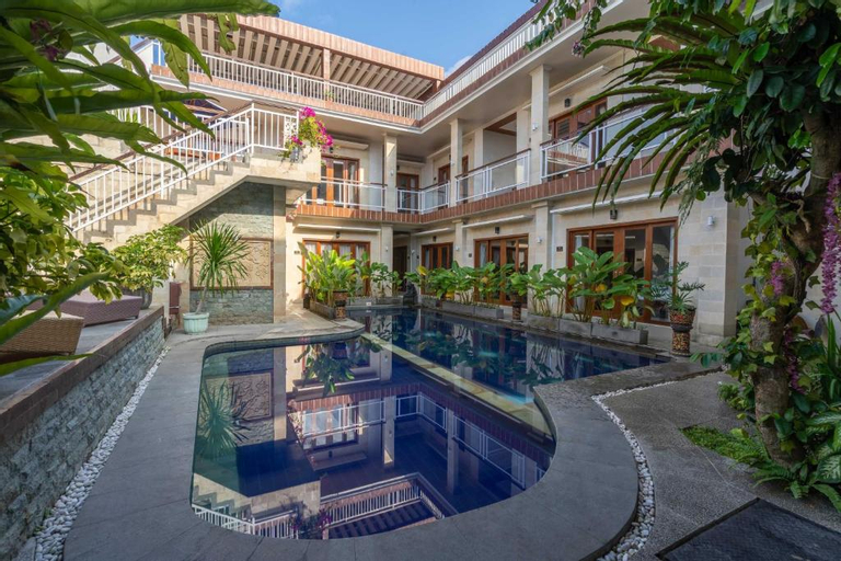 Swimming Pool 25
