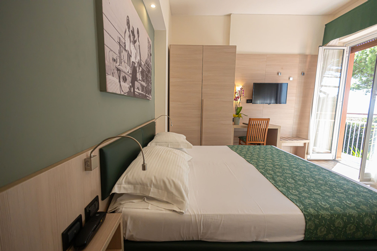 Bedroom 15