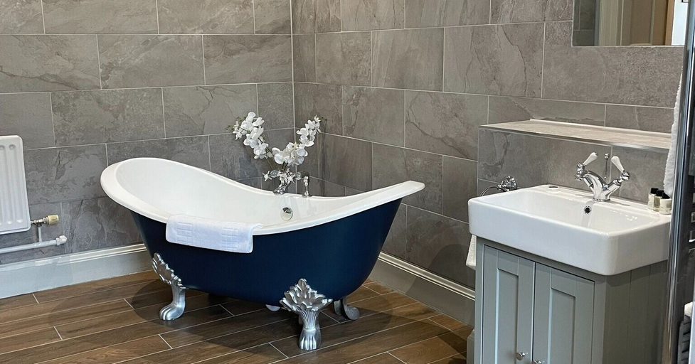 Bathroom 4, Holbrook Manor & Spa., Somerset