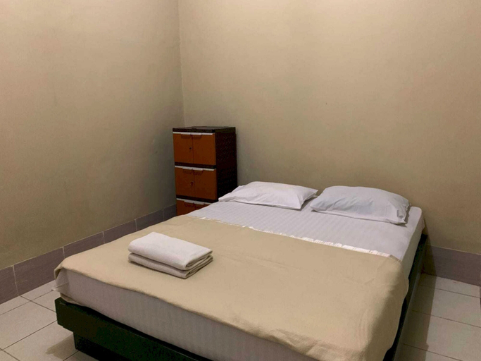 Bedroom 2, Hotel O Nur Homestay Syariah, Maros