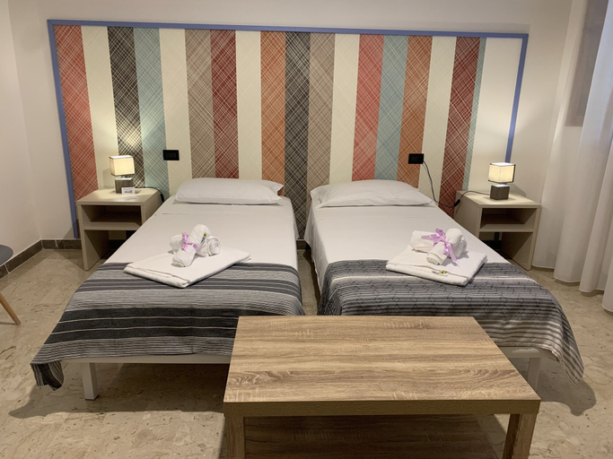 Bedroom 3, Villa Anna, Brindisi