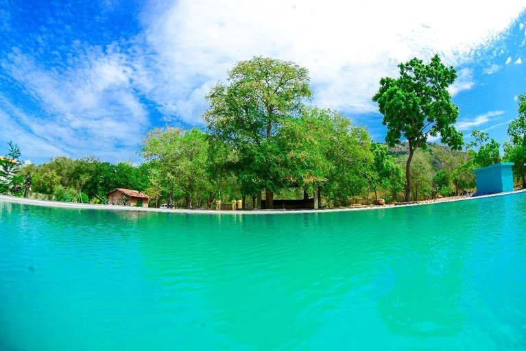 Pool 5, Kawan Forest Villa, Thissamaharama