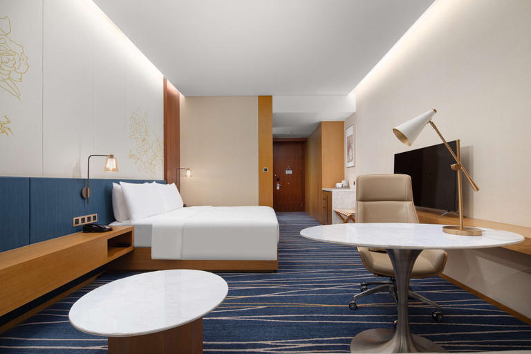 Bedroom 3, Hilton Garden Inn Zibo Zhangdian, Zibo