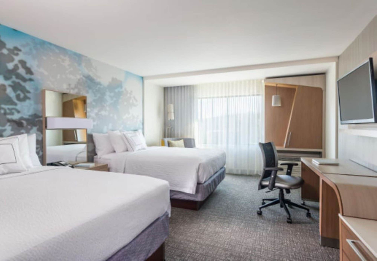Bedroom 2, Courtyard by Marriott Wayne Fairfield, Passaic