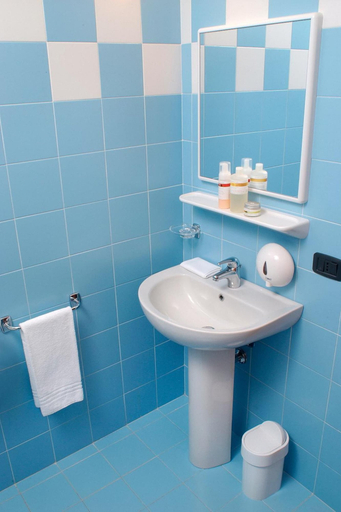 Bathroom 4, La Cordata Accommodation - Zumbini 6, Milano