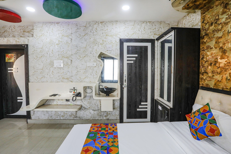 Bathroom 2, FabHotel Greenland Classic, Khordha