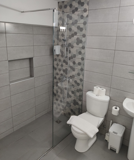 Bathroom 4, Napa City Apartments