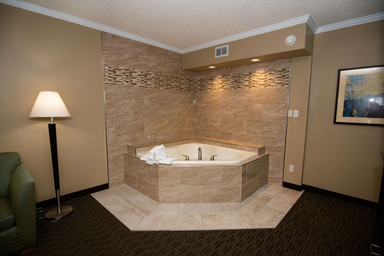 Bathroom 4, Best Western Plus Plattsburgh, Clinton