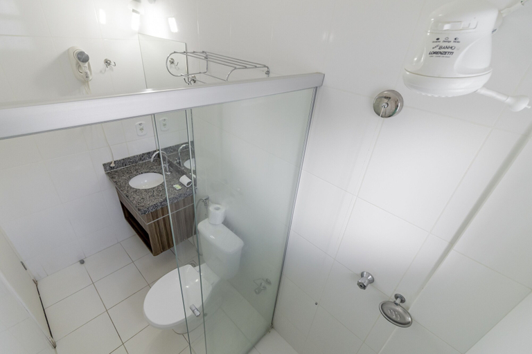 Bathroom 2, Lacqua di roma vip, Caldas Novas
