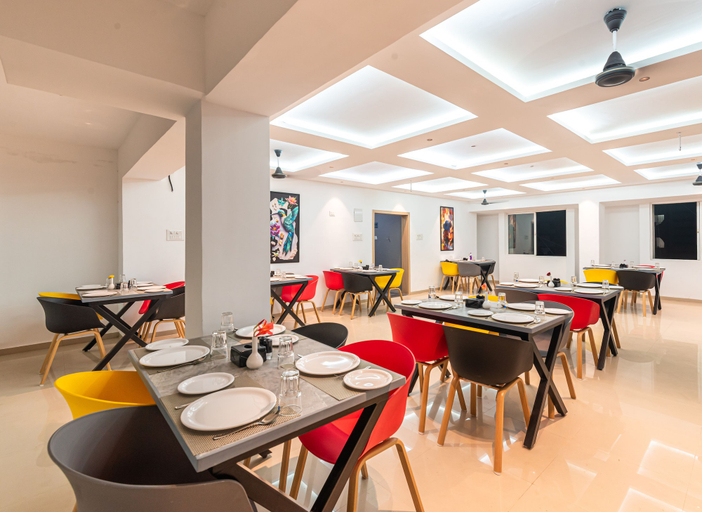 Food & Drinks 5, Treebo Cocostay, Hadapsar, Pune