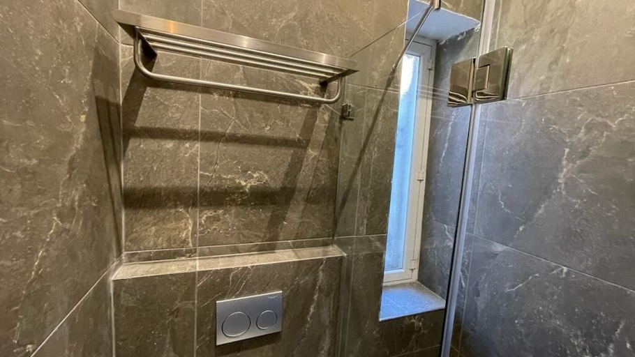 Bathroom 3, Gabriel Apartments - Stone Suits JEM City Center