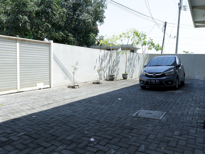 Others 5, Hotel O Kost Eksklusif Syariah, Mojokerto