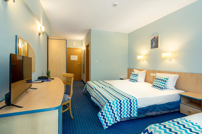 Bedroom 3, BSA Hotel Holiday Park, Varna