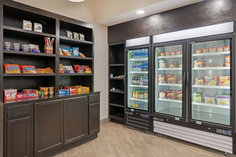 Food & Drinks 5, Comfort Suites Idaho Falls, Bonneville