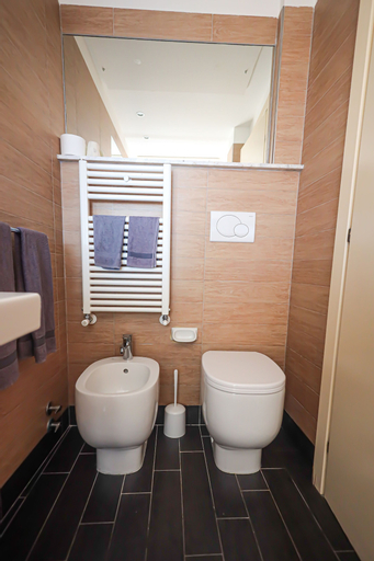 Bathroom 12