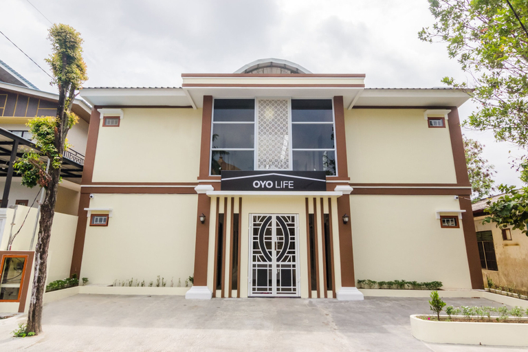 Exterior & Views 1, OYO Life 2735 Graha Nirwana, Batam
