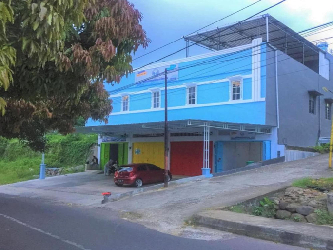 Exterior & Views, OYO 93169 Bnb Homestay, Makassar