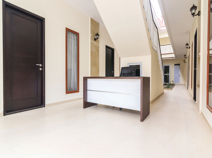 Others 5, OYO Life 2735 Graha Nirwana, Batam