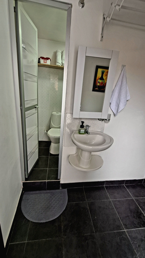 Bathroom 4, OSIMIRI apartamentos, San Rafael