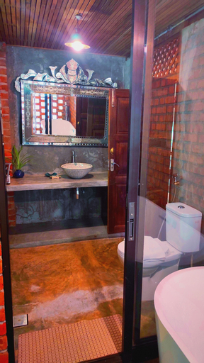 Bathroom 15