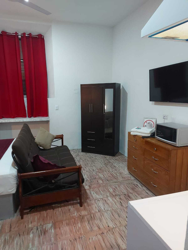 Others 4, Hotel Nayar, Compostela