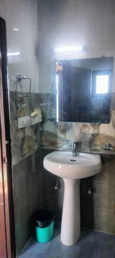 Bathroom 3, Hotel Harmony Blue Mcleodganj, Dharamshala, Kangra