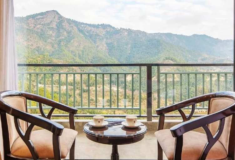 Others 4, Captains Paradise, Nainital