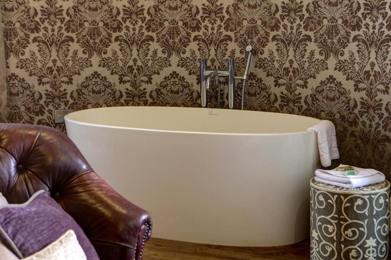 Bathroom 4, The Royal Hotel, Lancashire