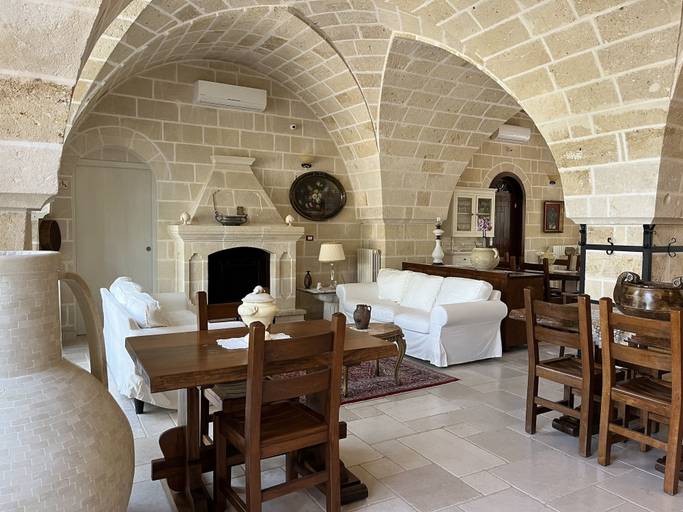 Food & Drinks 5, Masseria La Camardia, Taranto