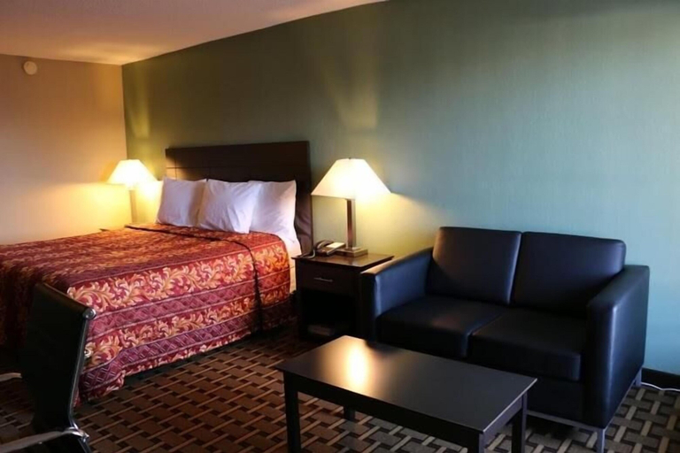 Bedroom 2, Kings Inn Civic Center UAB, Jefferson