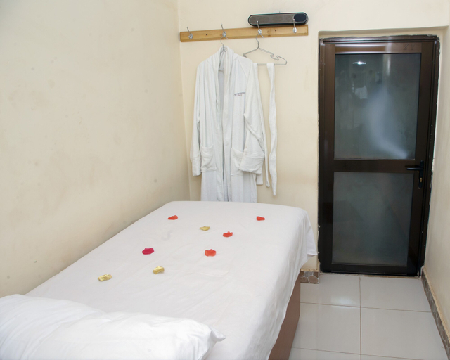 Bedroom 3, Ubuntu Palace Hotel, Kampala