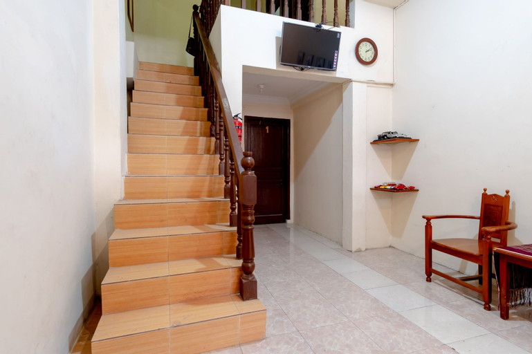 Others 1, OYO Life 2786 Puri Felicia 1 (permanently closed), Medan