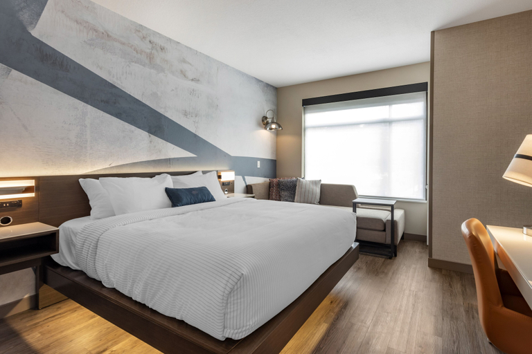 Bedroom 3, Cambria Hotel Minneapolis Downtown, Hennepin