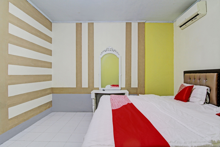 Bedroom 2, Hotel O Penginapan Budi SyariahNearTaman Amaryllis Pekanbaru, Pekanbaru