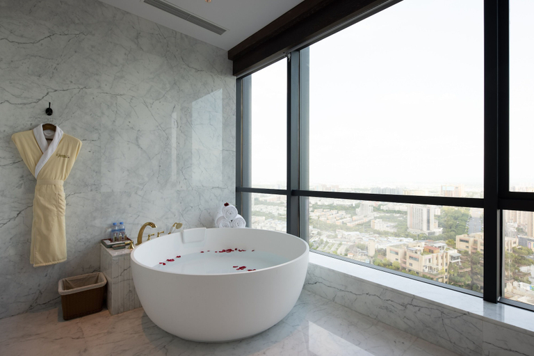 Bathroom 5, CYNN XANADU Hotel Chengdu, Chengdu
