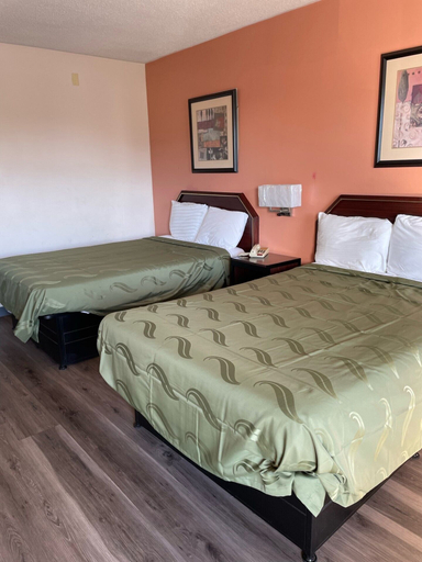 Bedroom 4, Express Inn -Rahway, Union