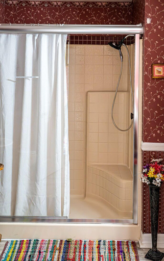 Bathroom 3, Arrowhead Lake Inn, San Bernardino