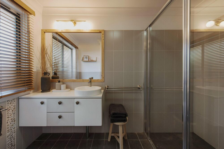 Bathroom 24