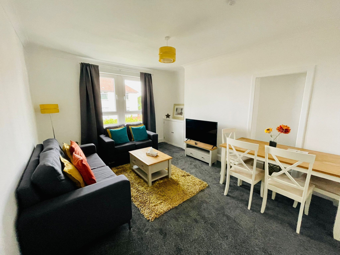 Others 4, 2 Bedroom Broomfield Apartment, North Lanarkshire