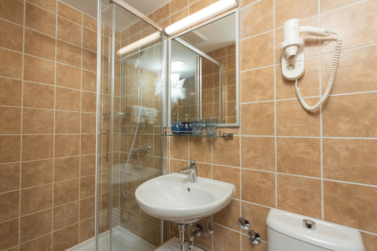 Bathroom 5, Villa Arausa, Vodice