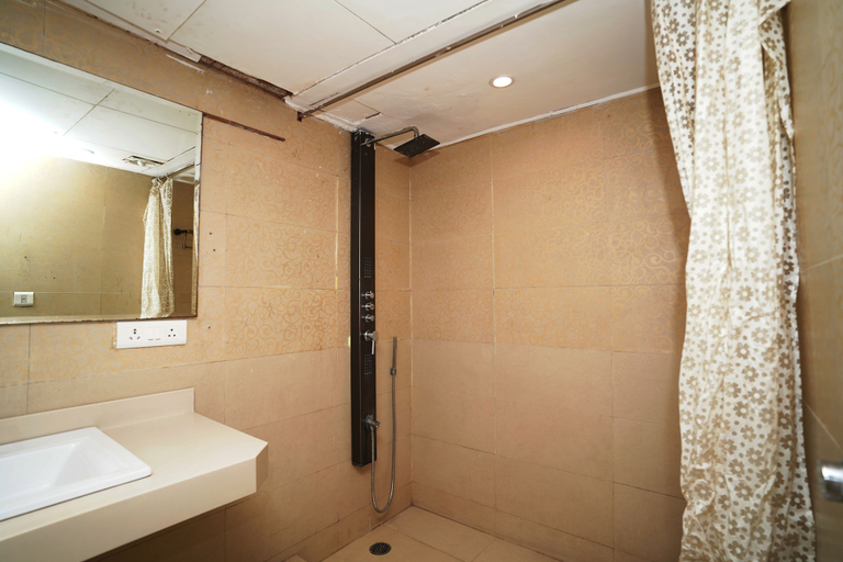 Bathroom 3, Lyf Corporate Suites. New Friends Colony, Delhi