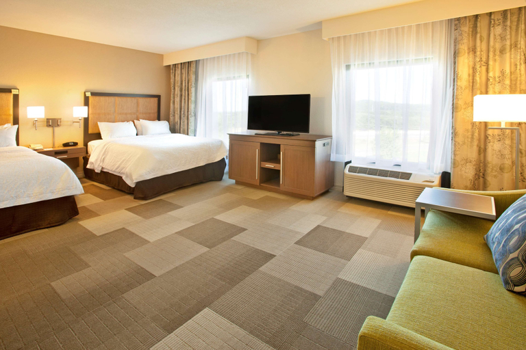 Bedroom 3, Hampton Inn & Suites Nashville-Smyrna, Rutherford