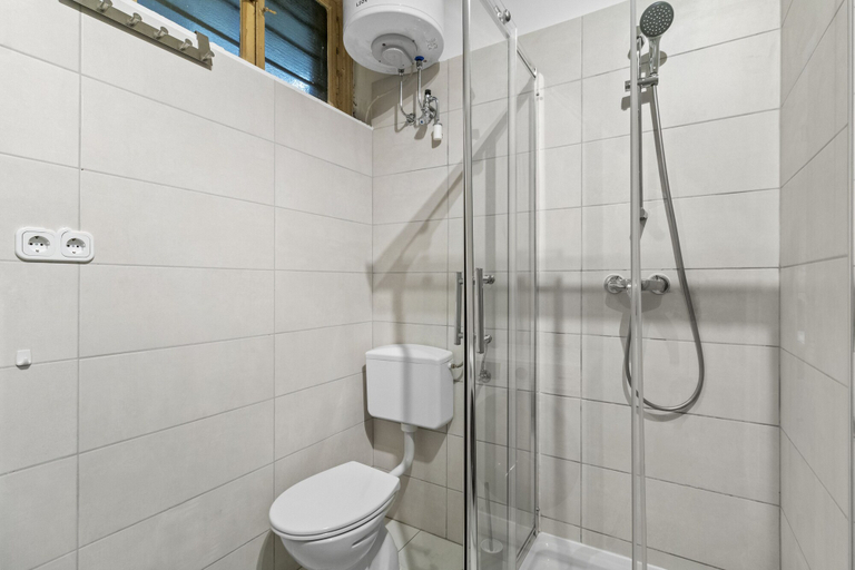Bathroom 2, Stylish Apartments near AKH, Wien