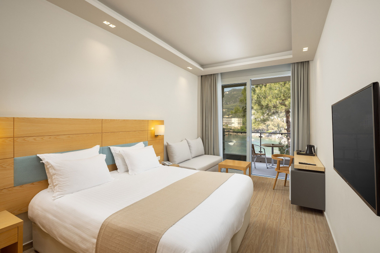 Bedroom 3, Akrotiri Beach Resort & Spa - Adult Friendly, Ionian Islands