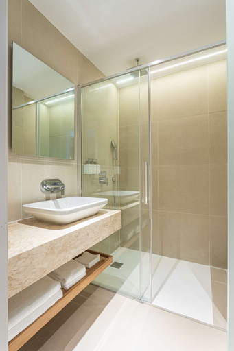 Bathroom 5, Radisson Hotel Saint Denis, La Reunion, Saint-Denis
