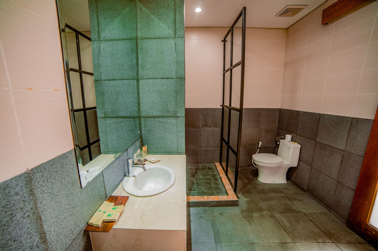 Bathroom 5