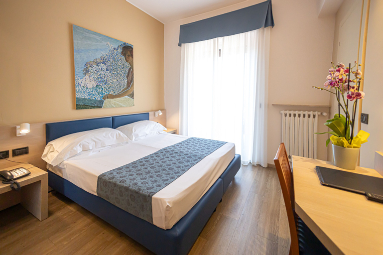 Bedroom 8