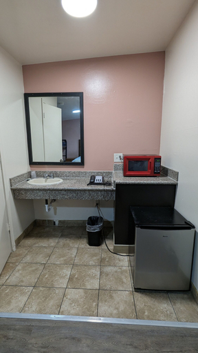 Others 4, Portland Value Inn, Multnomah